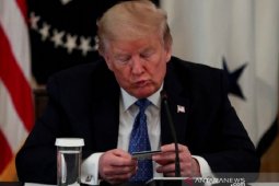 Hentikan kekerasan di ibu kota, Trump kerahkan  ribuan tentara
