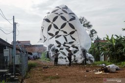Polisi sita ratusan balon udara dan petasan