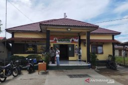 Pengamanan Polsek Daha Selatan diperketat, layanan masyarakat tetap dibuka