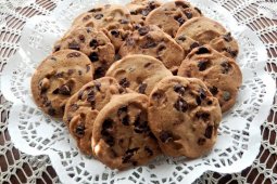 Cara membuat 'Peanut Butter Chocolate Chips' hanya dengan lima bahan