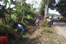 Dukung percepatan tanam, petani Lebak perbaiki irigasi