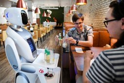New normal, restoran Belanda jadikan robot  sebagai pramusaji