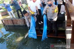 Polda tebar benih ikan gelorakan ketahanan pangan saat pandemi