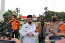 Gubernur Ingatkan Toko dan Pasar yang Buka Penuhi Protokol Kesehatan