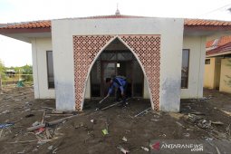 Dampak banjir rob di Indramayu