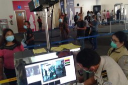 Seratusan  WNI dari Malaysia di Kualanamu jalani protokol kesehatan