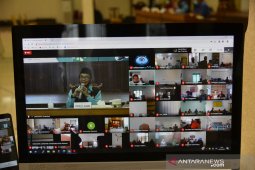 Cegah klaster baru, Pemkab Jember tes cepat COVID-19 seluruh santri