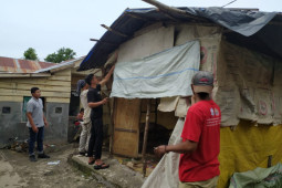 HMI bantu bedah rumah tak layak huni warga miskin di Takengon