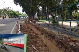 "Shuttle Bus" Taman Remaja Jambi tak berumur panjang, tergusur proyek saluran air