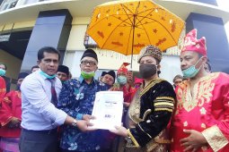Puluhan warga laporkan Ade Armando ke polisi dugaan pencemaran nama baik masyarakat Minangkabau
