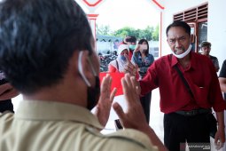 Protes Pembagian BST di Blitar