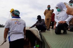 Seorang 'manusia perahu' 30 tahun di Sungai Musi dirujuk ke panti jompo