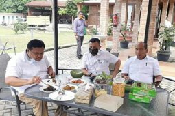 Kadis Kominfo sangkal Bupati Labura ditahan