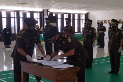 Kajari Kapuas Hulu saat ini dijabat Eddy Sumarman