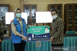 Pemkot Tangsel terima bantuan perlengkapan medis dari Kemendag