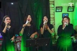 Pelaku seni dan kreatif di Danau Toba hadirkan 'spirit of online performance'