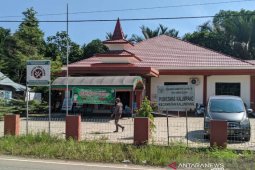 Hasil rapid test 40 nakes non reaktif, Puskesmas Kalumpang buka layanan kembali