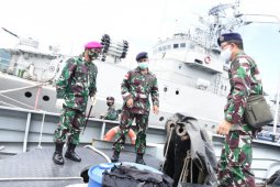 Danlantamal VIII lakukan inspeksi mendadak di KAL Pulau Karakelang