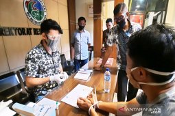 Ditresnarkoba Polda Kalsel terapkan tes cepat COVID-19 untuk pengedar