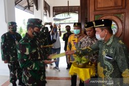 Danrem 091/ASN Silaturahmi ke Kesultanan Koetai Kartanegara Ing Martadipura