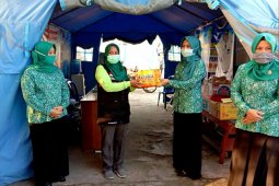 TP PKK Sukamara berikan dukungan kepada petugas posko COVID-19