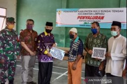 Bupati HST pantau penyaluran BLT sebanyak 927 KK di Kecamatan Limpasu