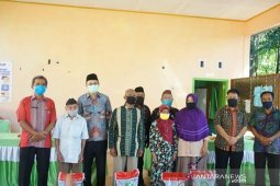 Pemkab Bangka Barat mulai salurkan bansos sembako tahap dua