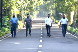 Presiden  berolahraga pagi bersama para kepala staf TNI