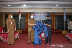 Bupati apresiasi pembuatan Hazmat produksi IKM binaan Disperindag