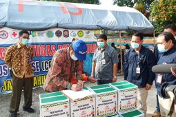 SKK Migas-PetroChina serahkan 1.000 sembako kepada Gugus Tugas Covid-19 Provinsi Jambi