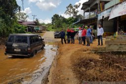 Kabupaten Landak segera perbaiki ruas jalan Darit-Meranti yang rusak