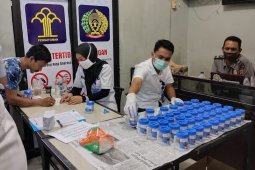 Puluhan petugas dan napi Lapas Idi dites urine secara mendadak, Ada Apa?