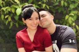 Asmirandah hamil hingga WhatsApp bisa bayar tagihan