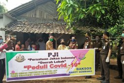 Persatuan Jaksa Indonesia bantu warga miskin di Kabupaten Lebak