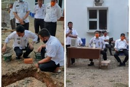Sekda Langkat letakkan batu pertama pembangunan musolla Disdukcatpil