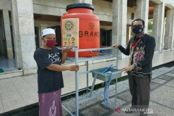 IKAPTK bantu fasilitas cuci tangan ke majelis taklim dan tempat ibadah