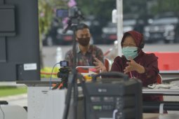 Risma minta lurah se-Kota Surabaya tekan penyebaran COVID-19