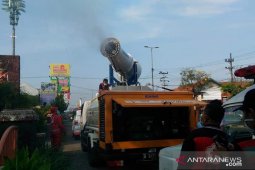 PMI Provinsi Jatim lakukan penyemprotan disinfeksi secara massal