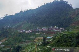 Legislatif  Abdya sebut ada cekgu tua ngajar di sekolah jauh dari rumahnya