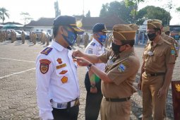Presiden beri penghargaan Satyalancana Karya Satya kepada 189 ASN Garut