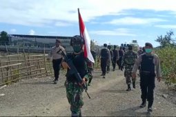 Satgas Pamtas Yonif 142/KJ gelar patroli bersama
