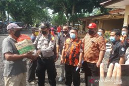 Sambut HUT Bhayangkara ke-74, Pemuda Pancasila Labura gelar baksos