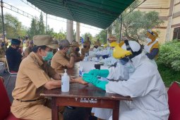 Bupati Bangka Tengah, Ibnu Saleh imbau warga bekerja secara normal