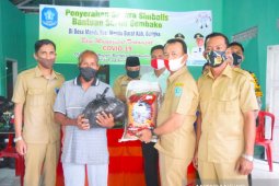 Wakil Bupati Bangka salurkan bantuan 2.363 paket sembako