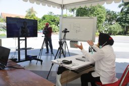 Risma siapkan strategi agar warga bisa cepat beradaptasi normal baru