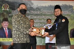 Perekonomian masyarakat kalsel dan kaltim diharapkan jangan terhambat covid-19