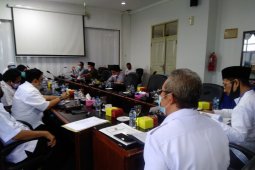 DPRD Kalsel diminta dukung perbaikan nasib GTKHNK
