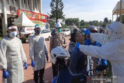 Polda Kalsel tes usap massal "drive thru"