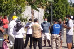 Penanganan pasien corona dikeluhkan penghuni asrama karantina di Tulungagung