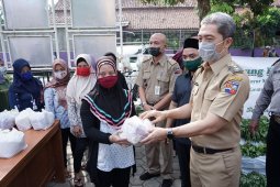 Dapur umum, menyalakan semangat gotong royong